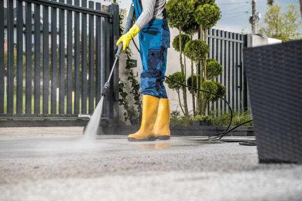 Best Commercial Pressure Washing  in Athens, OH