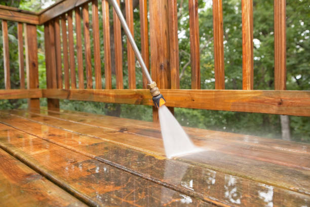 Best Commercial Pressure Washing  in Athens, OH
